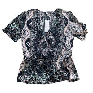 Cupcakes and Cashmere Katrina Wrap Top Short Sleeve Blouse Small New With Tags